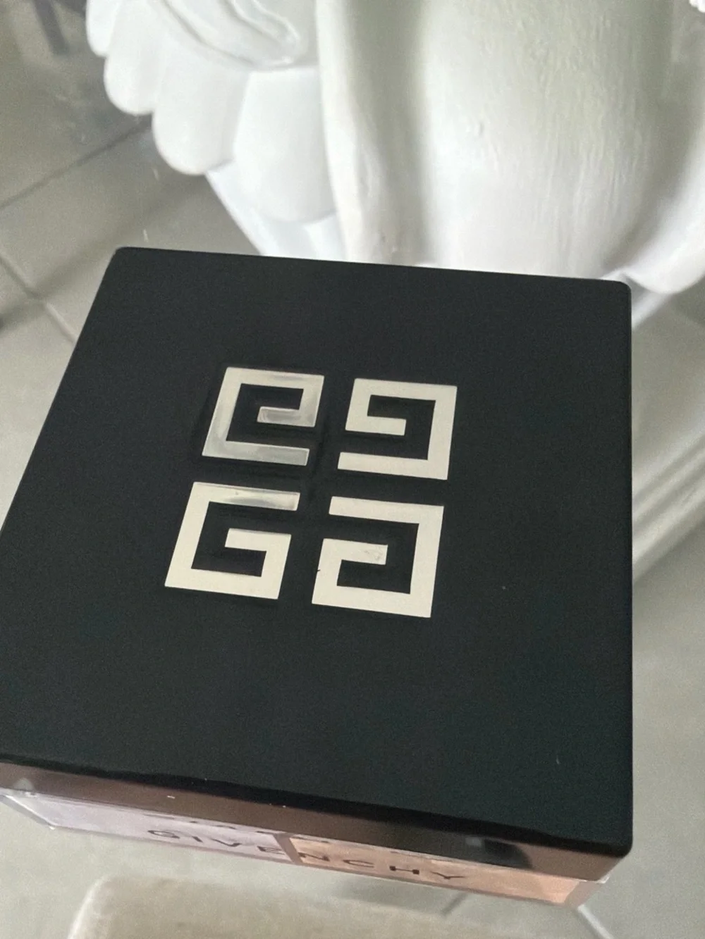Givenchy Black Compact with White & Peach Dual Loose Powders - Picture 4 of 5